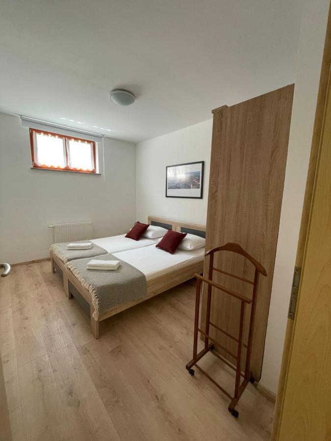 Apartment Sotlar Izola Esterno foto